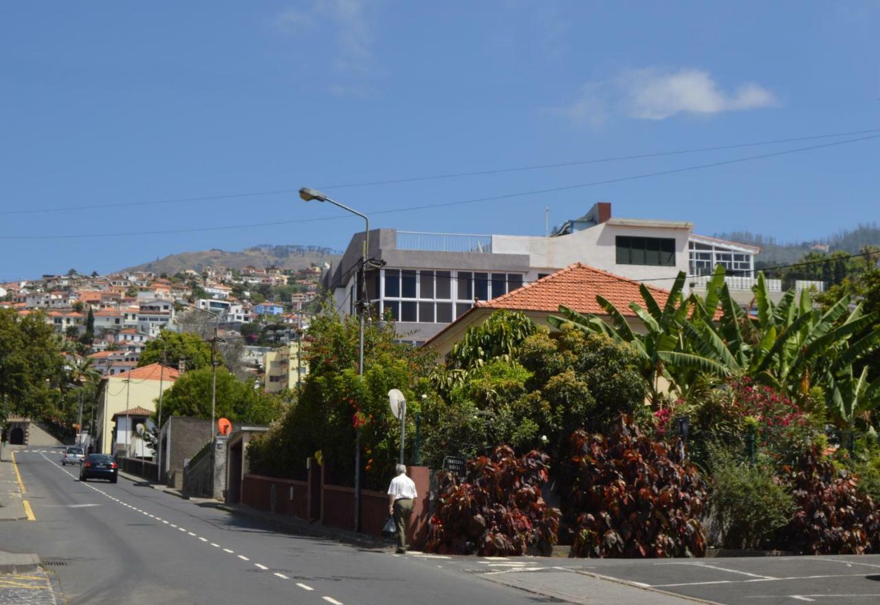 Top Floor With Balcony In Funchal Kültér fotó