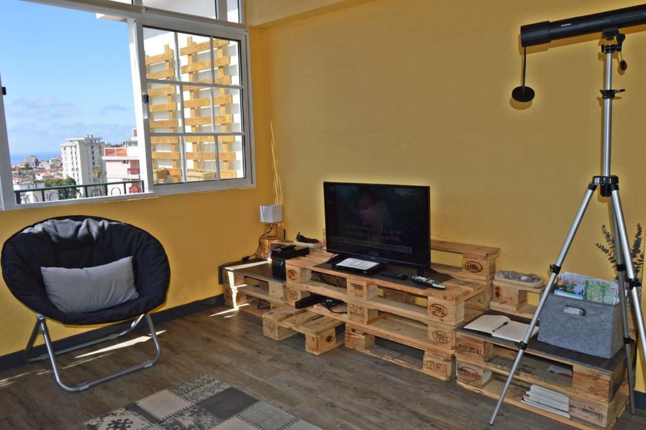 Top Floor With Balcony In Funchal Kültér fotó