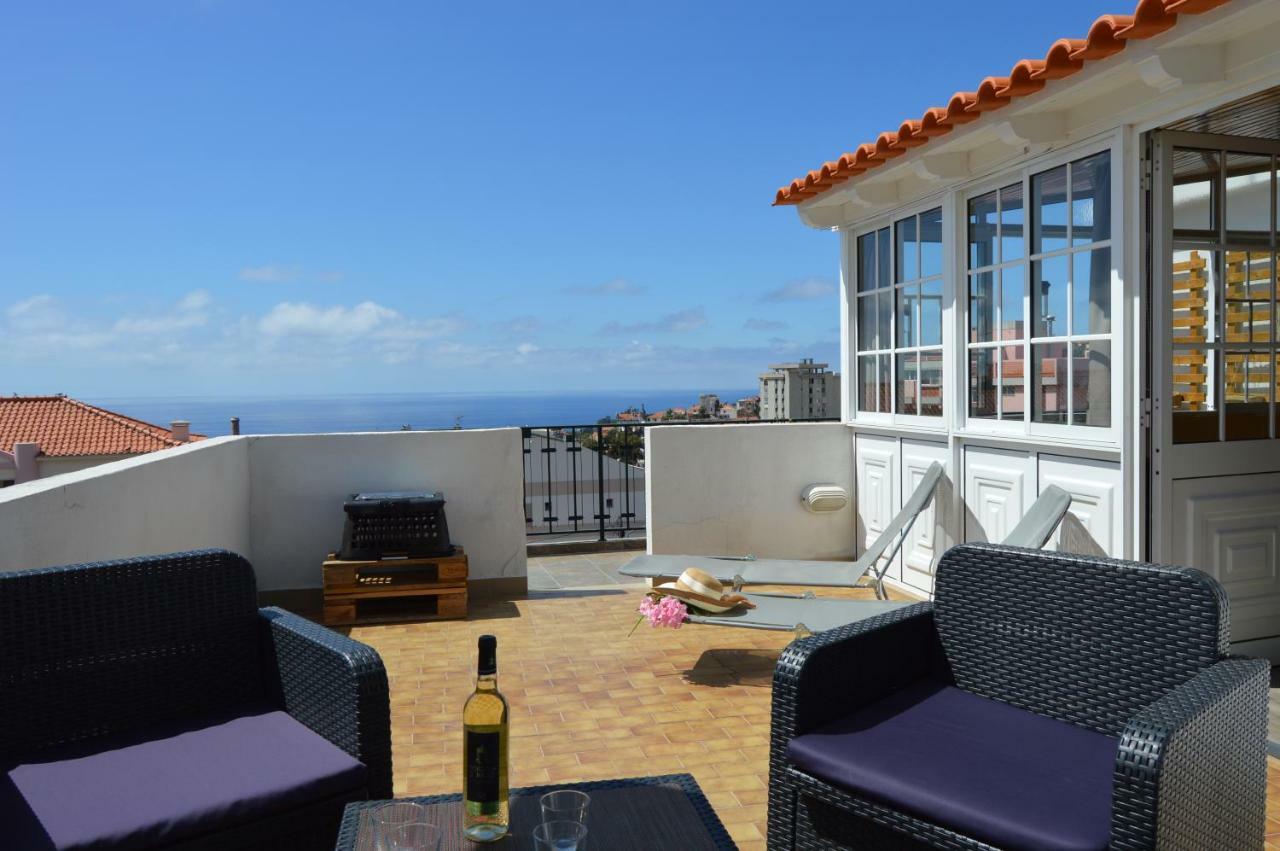 Top Floor With Balcony In Funchal Kültér fotó